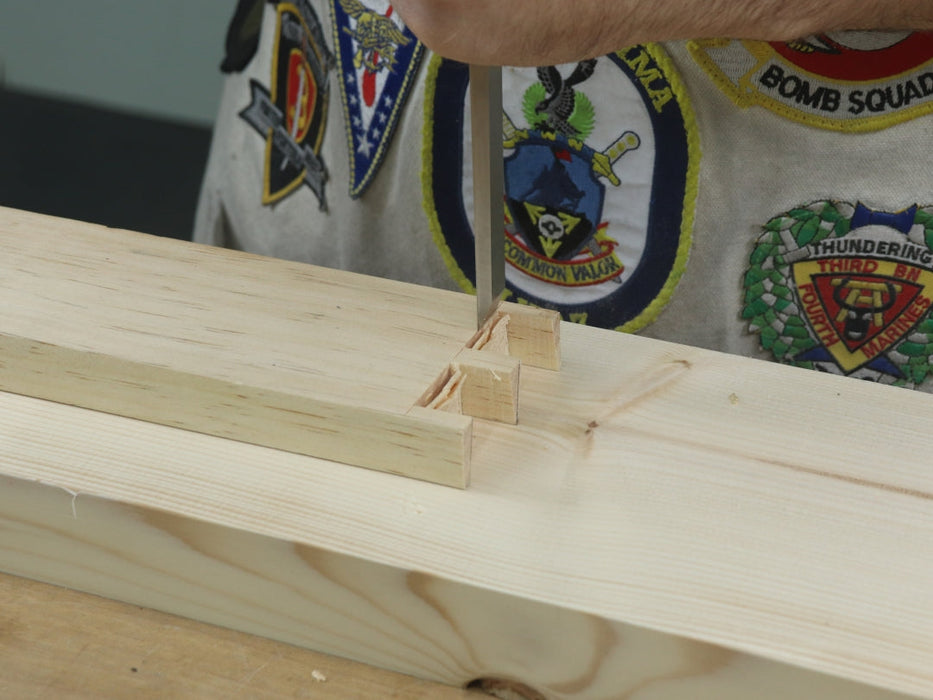 Rob Cosman's IBC Bench Chisels in use