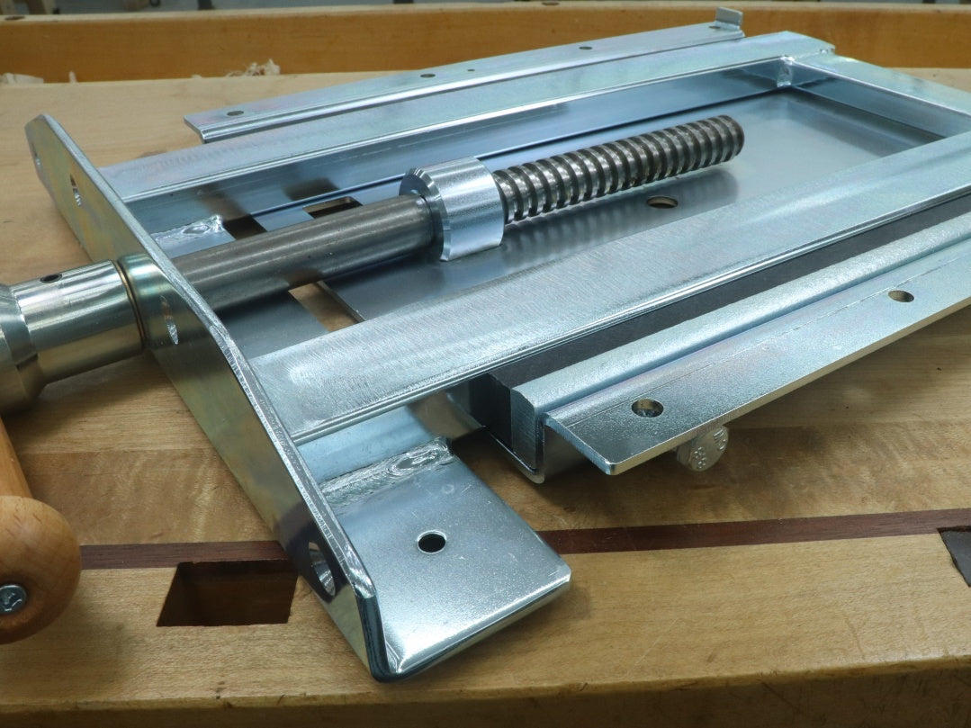 Sjoberg Adjustable Vise