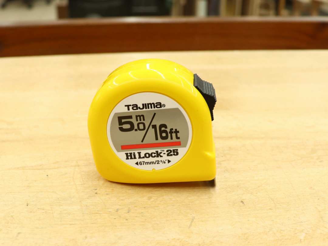 Tajima Hi-Lock Tape Measure: 5m/16ft