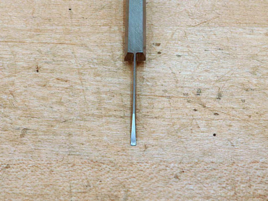 Rob Cosman's IBC 1/16 inch Bench Chisel